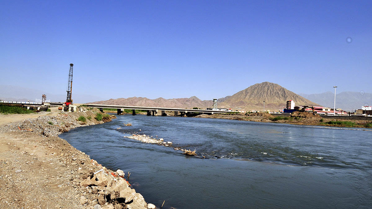 Jolfa Border Bridge