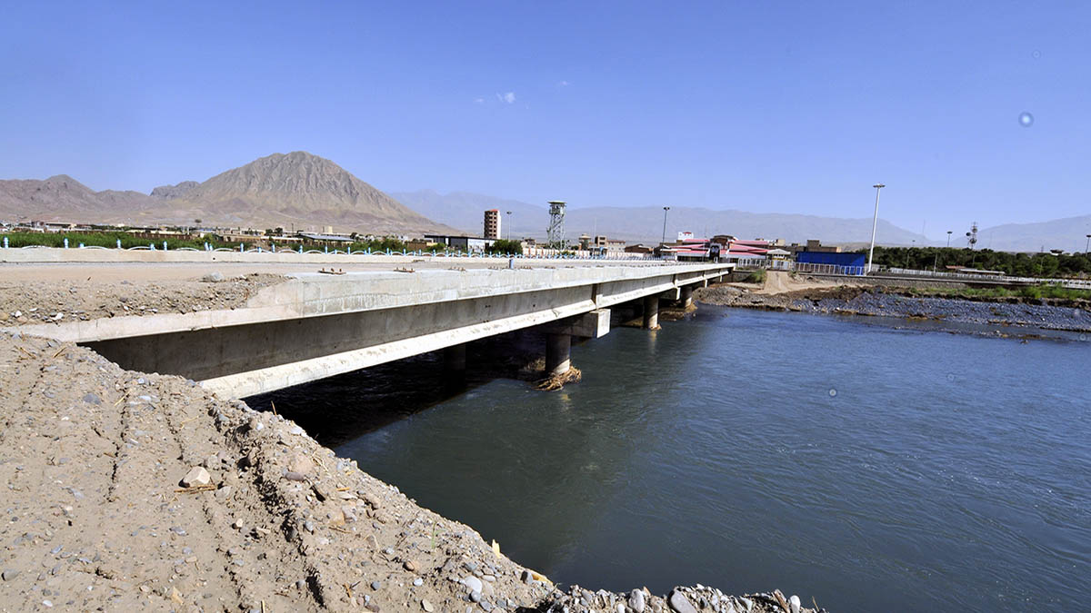 Jolfa Border Bridge