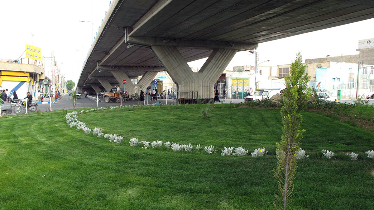 Amini Bayat Qom Bridge