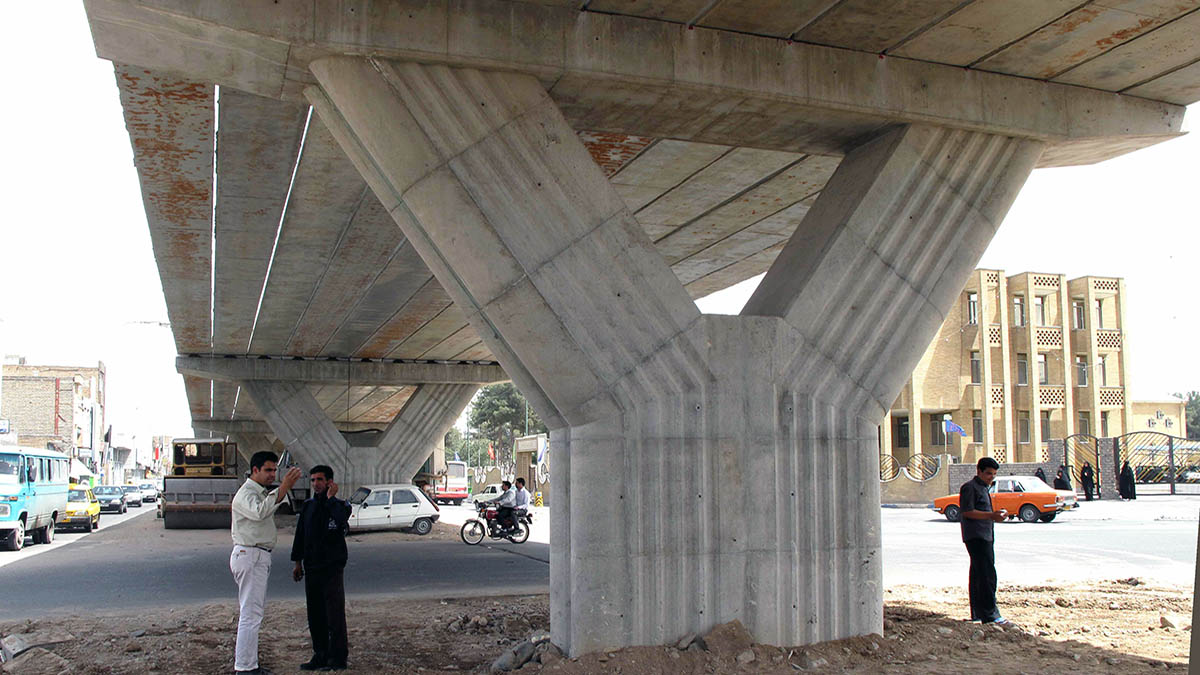 Amini Bayat Qom Bridge