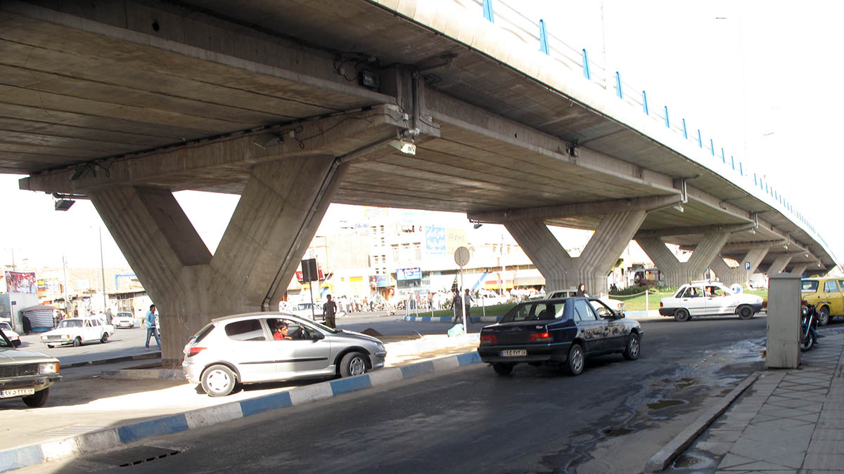 Amini Bayat Qom Bridge