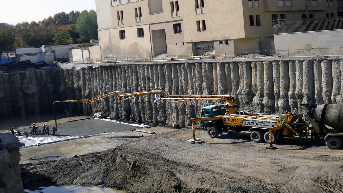 Baghe Goldasteh Underpass and Parking Lot