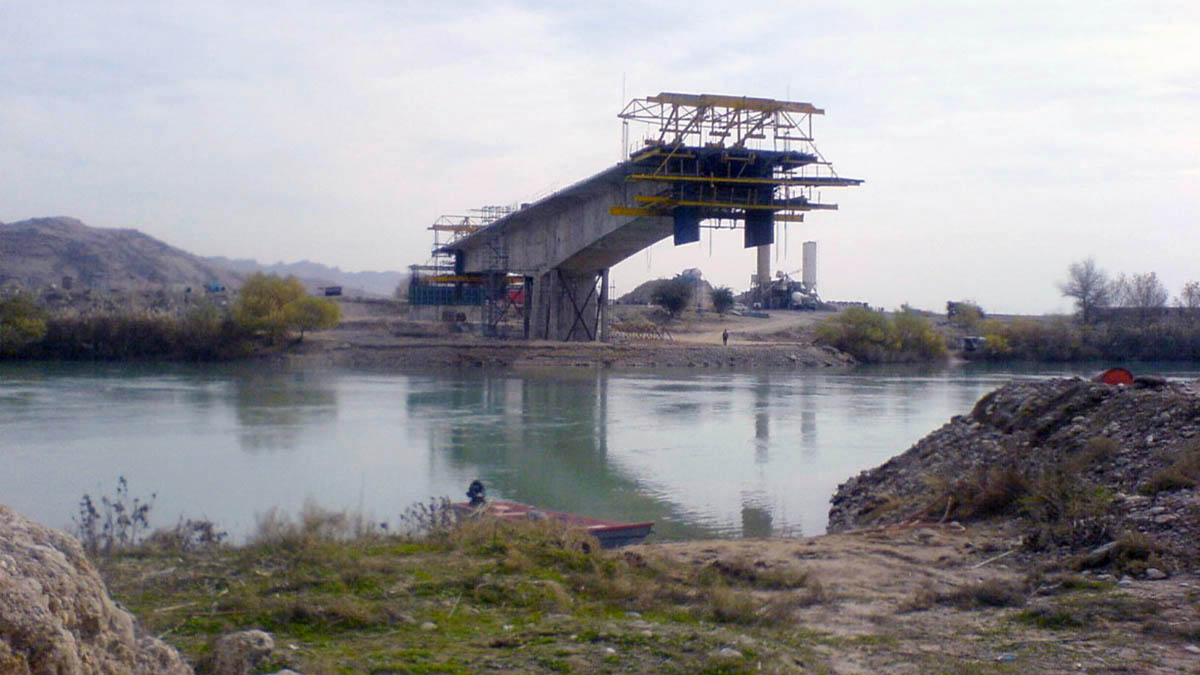 Gotvand (Gheysar Aminpour) Bridge