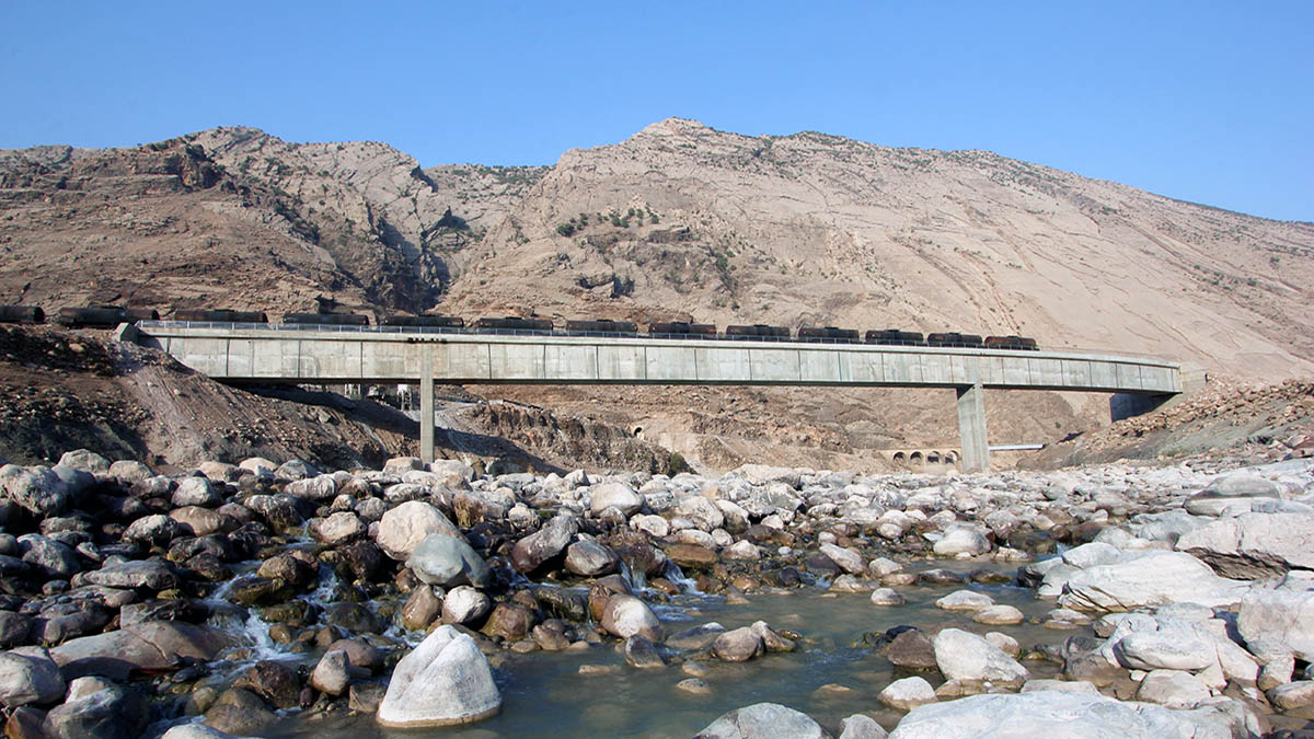 Taleh Zang Bridge